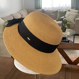 Asymmetrical Toyo Braid Facesaver Cap